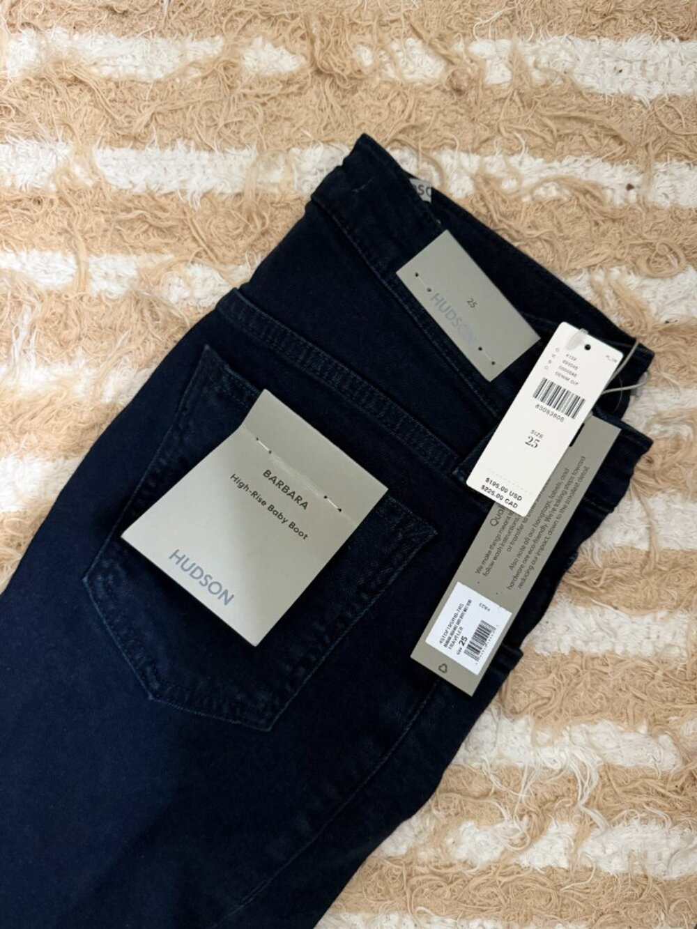 Hudson Petite Barbara High-Rise Baby Bootcut Jeans NWT - Picture 2 of 4